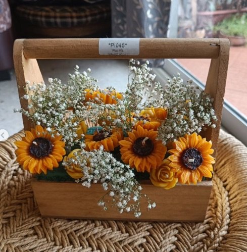 Handmade candle bouquet arrangement from the Candle Bouquet Masterclass