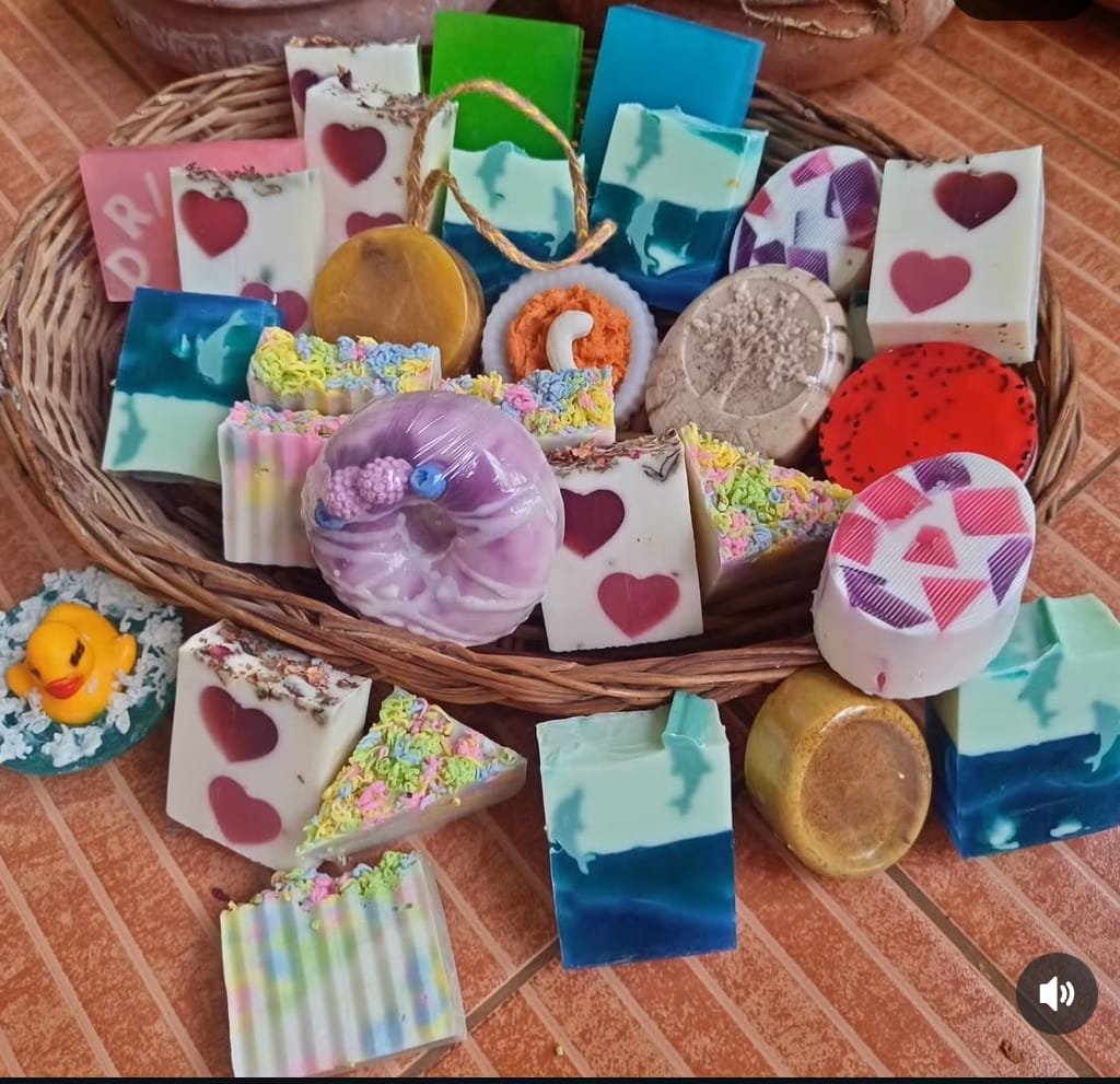 A basketful of designer melt & pour soaps — hearts, watermelon, dolphins, donut, confetti and more — from the Melt & Pour 2.0 Advanced Soap Designing Workshop