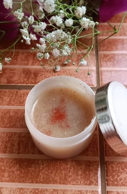 Foot scrub for smooth, cared-for feet