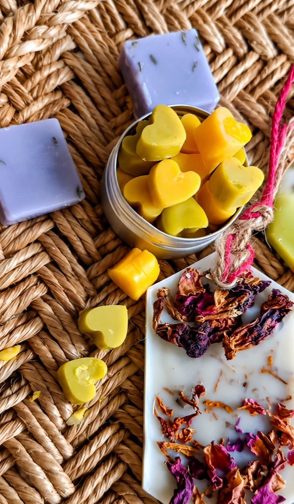 Decorative wax sachet for wardrobes and drawers from the Wax Sachets & Wax Melts Masterclass